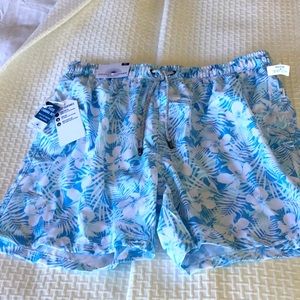Men’s swim shorts